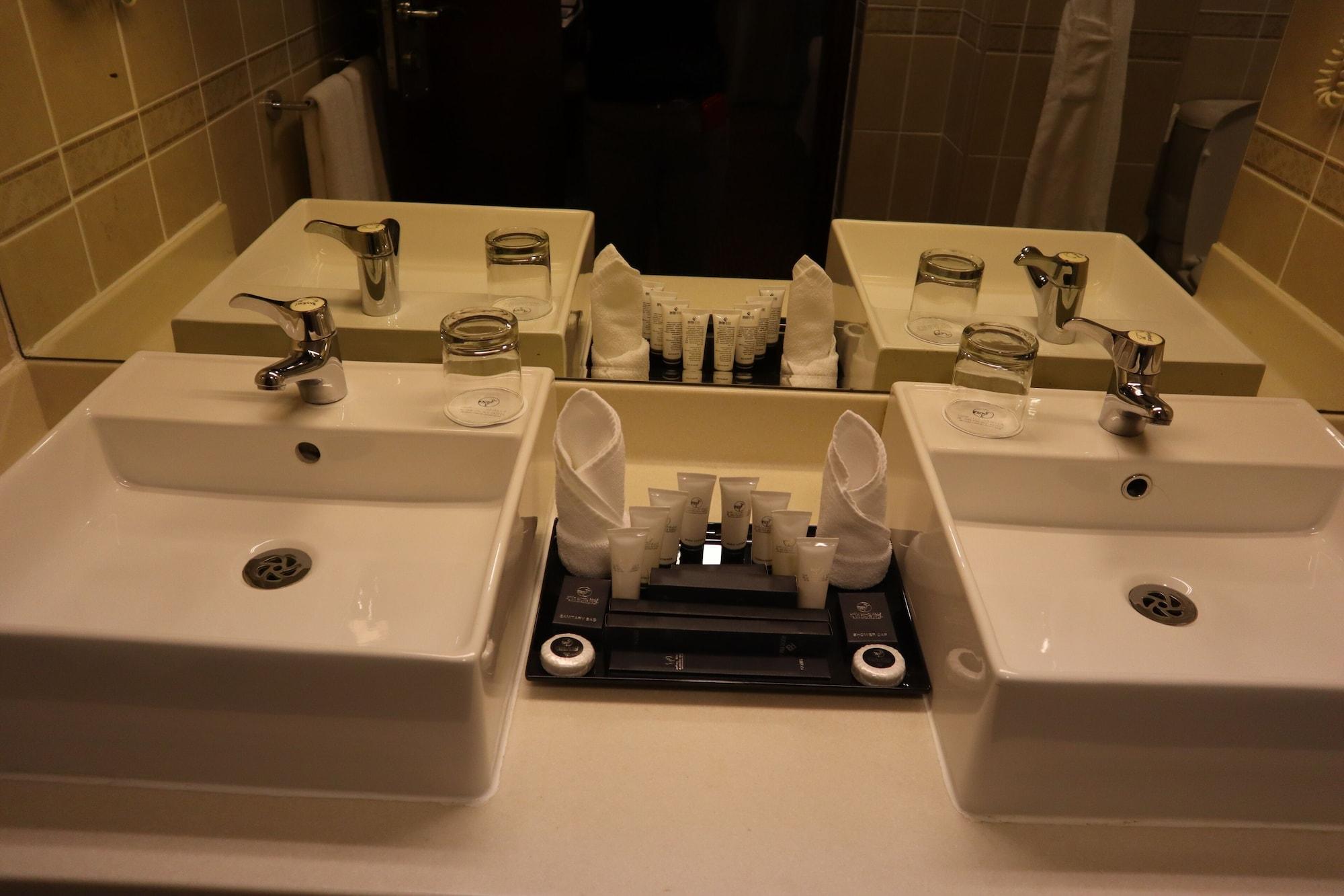 Al Ain Palace 4*